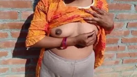 घर के पिछवारे भाभी के साथ सेक्स खुले मे वीडियो