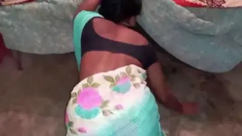 हॉट इंडियन विलेज मैड फक्ड बाइ लॅंडलॉर्ड वीडियो