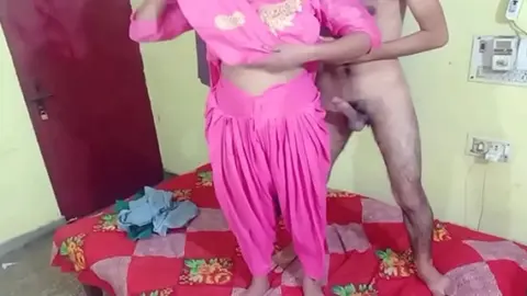 पड़ोसी भाभी को अकेले पा के चोद दिया वीडियो