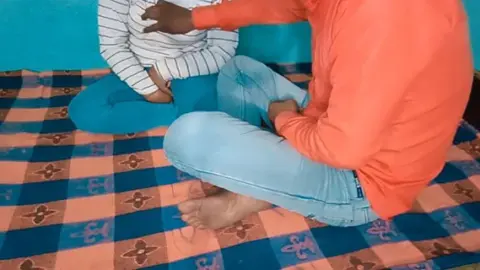 सस्ते के होटेल में ले जाके बहन को चोदा वीडियो