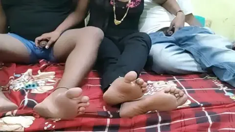 थ्रीसम सेक्स जीजाजी और उसकी दोस्त के साथ वीडियो