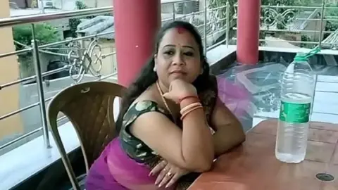 बंगाली सेक्सी भाभी की हार्डकोर चुदाई वीडियो