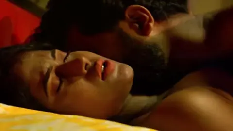 हिन्दी सेक्सी फिल्म – चमेली भाभी पहेला भाग वीडियो
