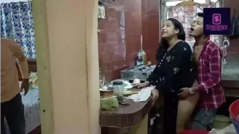 बंगाली वाइफ पकड़ी गई सेक्स करते हुए वीडियो