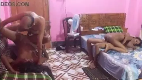 रंडी लड़कियों को कस्टमर ने नंगा करके चोदा वीडियो