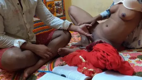 सेक्सी स्टूडेंट की चूत चुदाई की हिंदी क्सक्सक्स वीडियो