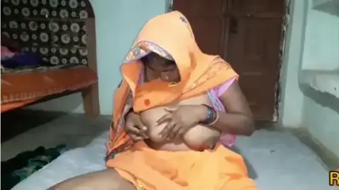 बिग बूब्स तमिल भाभी की फर्स्ट टाइम सेक्स कैमरा पर क्सक्सक्स बीएफ वीडियो