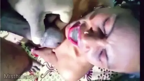 लंड का पानी लेती नंगी भाभी चुदाई के बाद बीएफ एमएमएस वीडियो