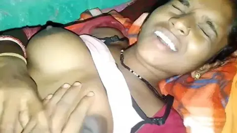 बिहारी देहाती भाभी बूब्स प्रेसिंग सेक्स देवर साथ हुई वीडियो
