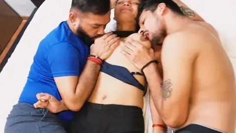 दो सौतेले भाई ने अपनी एकलौती बहन को सुबह सुबह चोदा वीडियो