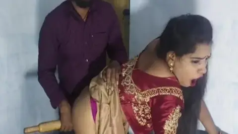 हॉट सोना भाभी की गांड़ में बेलन डालकर चुदाई किया देवर वीडियो