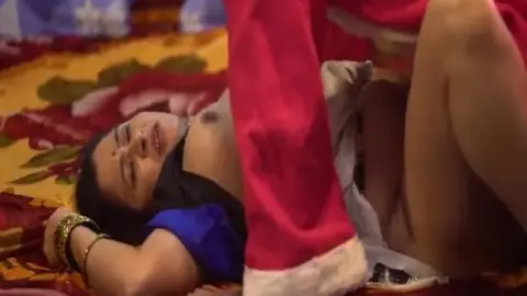 नाचकर बंगाली बौड़ी सेक्स मस्ती करती है जोकर आदमी साथ क्लिप वीडियो